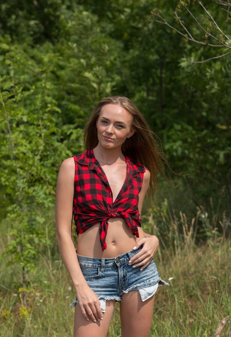 Лена, 21 год, 1 размер груди